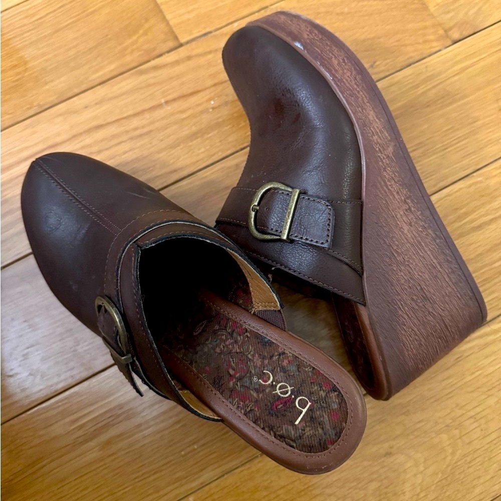 B.O.C Women's Brown Wedge Clogs